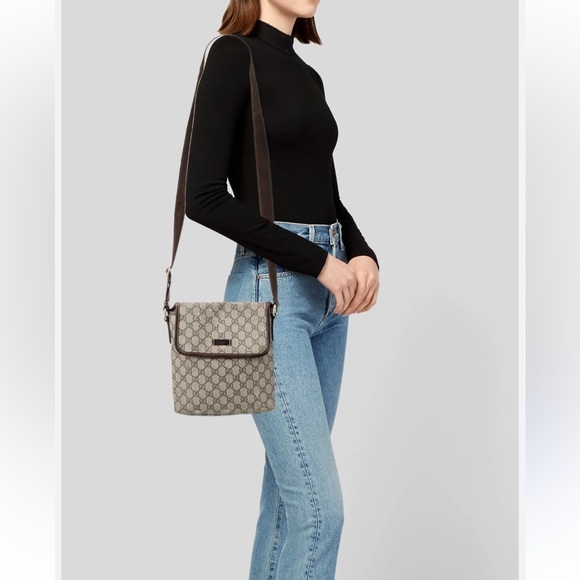 Gucci Handbags - Vintage Gucci GG Supreme Monogram Small Crossbody Flap Bag